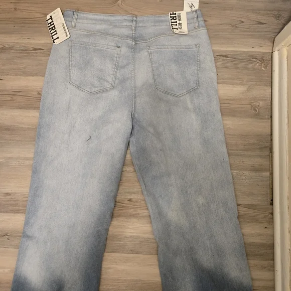 Super Distressed Trendy And Bold  Wide Leg Jeans Size 20 - Picture 6 of 8